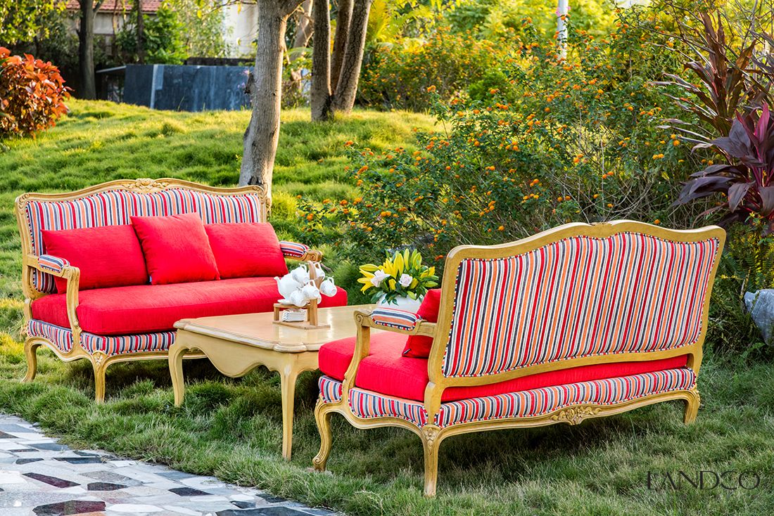Landdecor thiết kế sản phẩm nội thất ghế sofa Sultan và được sản xuất bởi nhà máy sản xuất nội thất Landco